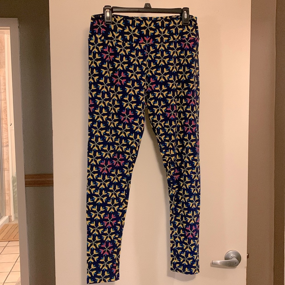 Women’s LulaRoe Leggings. Size Tall & Curvy. Navy Blue with Yellow/Pink Print.